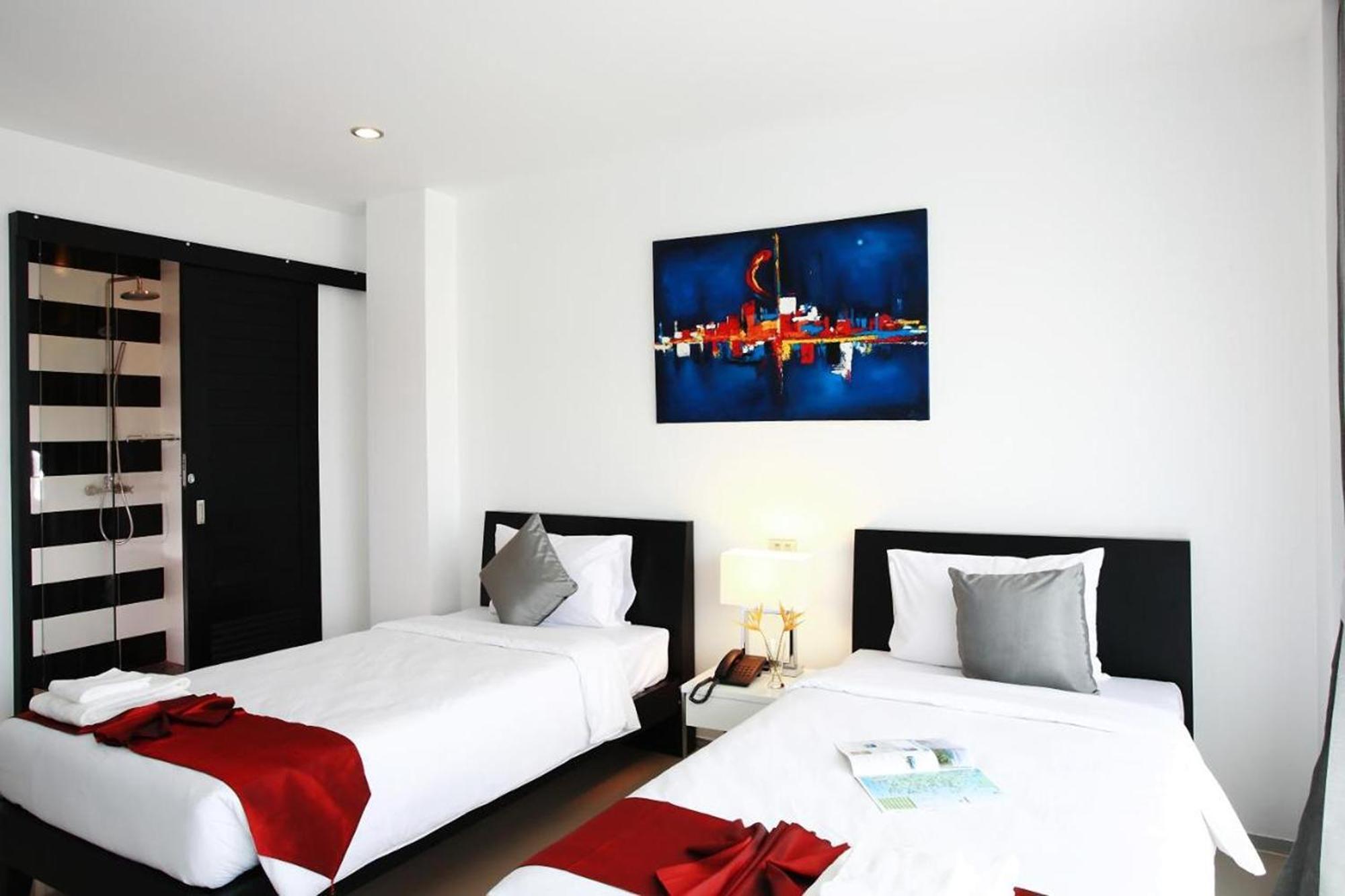 One World One Home Naiharn Hotel Rawai Dış mekan fotoğraf