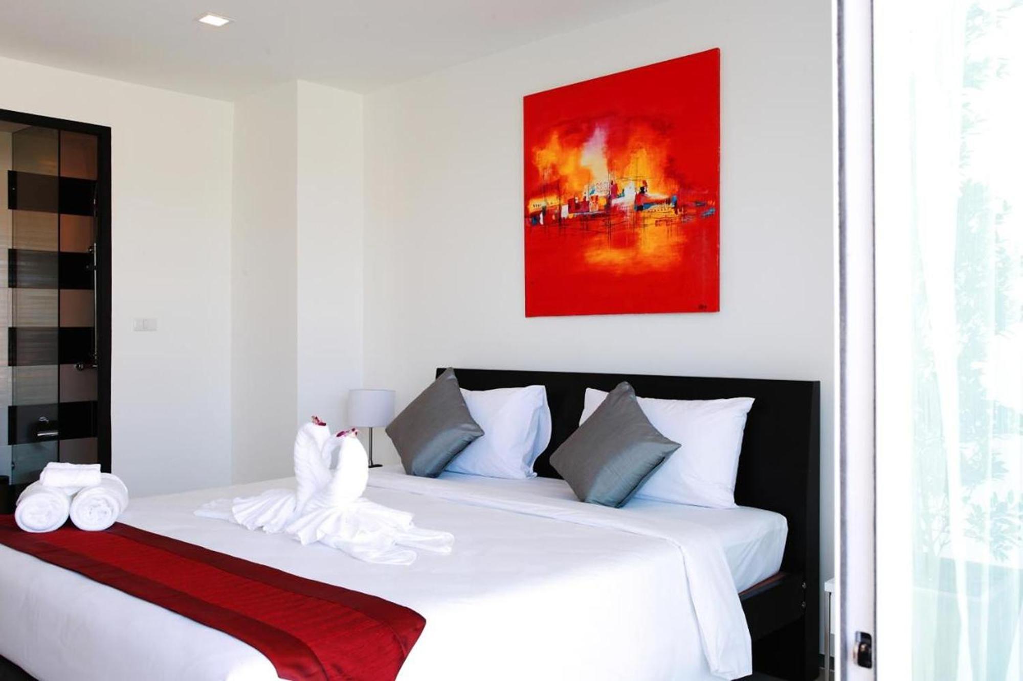 One World One Home Naiharn Hotel Rawai Dış mekan fotoğraf
