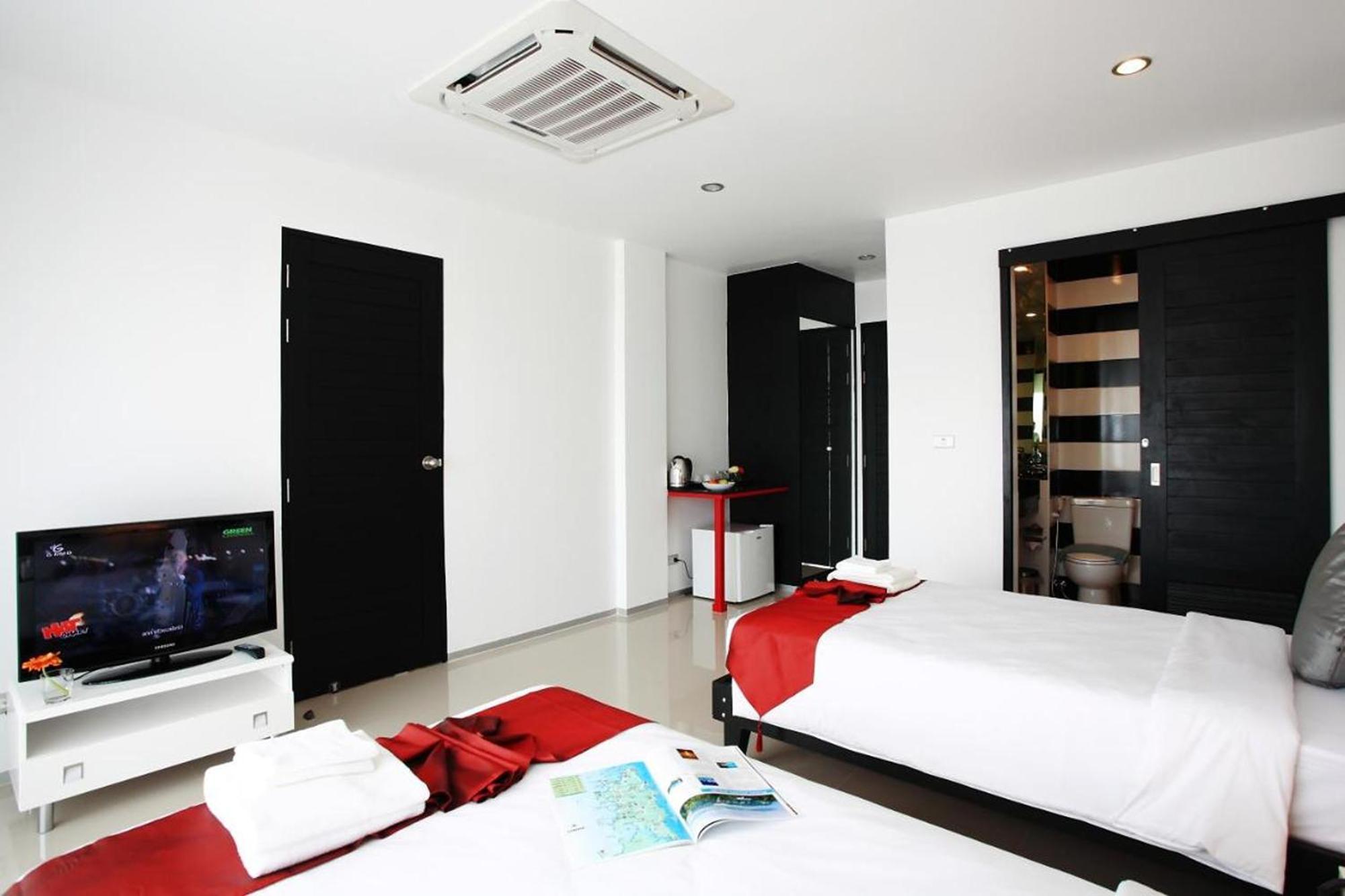One World One Home Naiharn Hotel Rawai Dış mekan fotoğraf