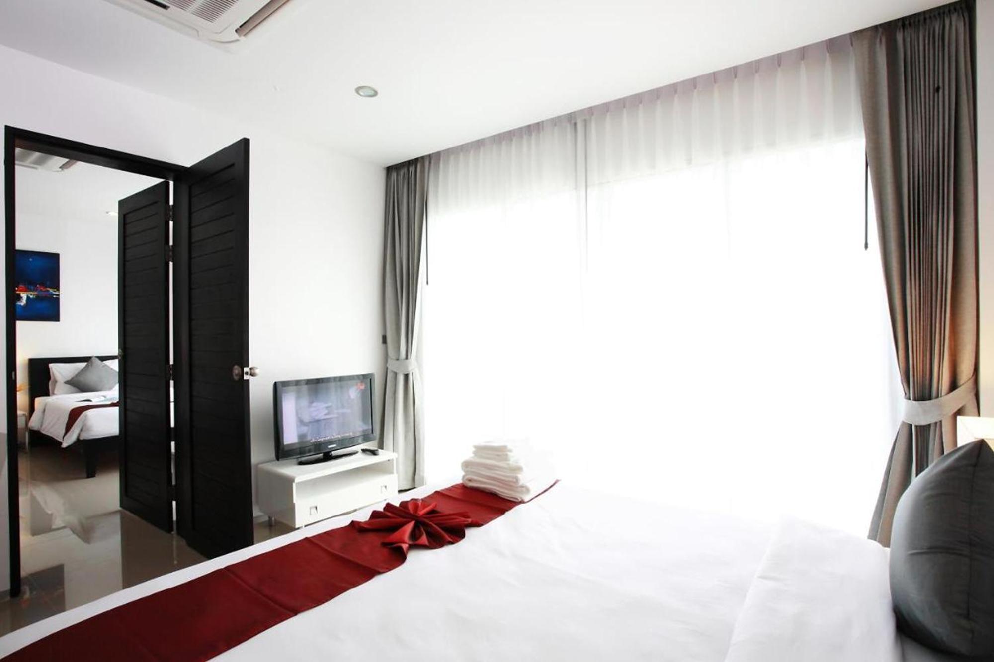 One World One Home Naiharn Hotel Rawai Dış mekan fotoğraf