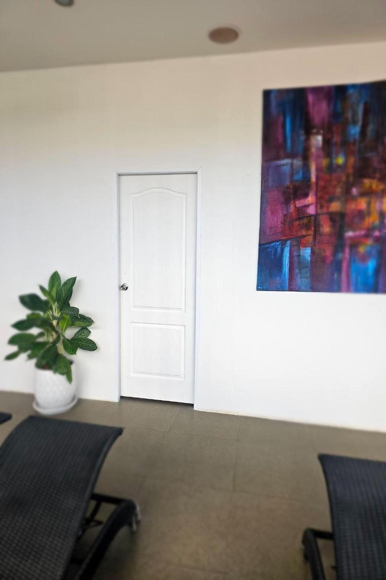 One World One Home Naiharn Hotel Rawai Dış mekan fotoğraf